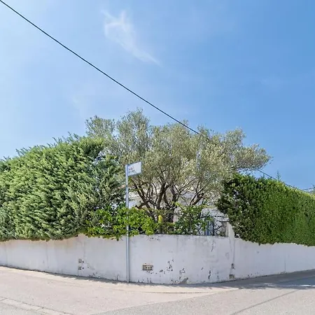 Mb1-house With Big Garden ,swimming-pool, & Barbacue In *