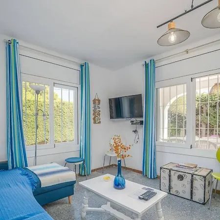 Holiday home Mb1-house With Big Garden ,swimming-pool, & Barbacue In *