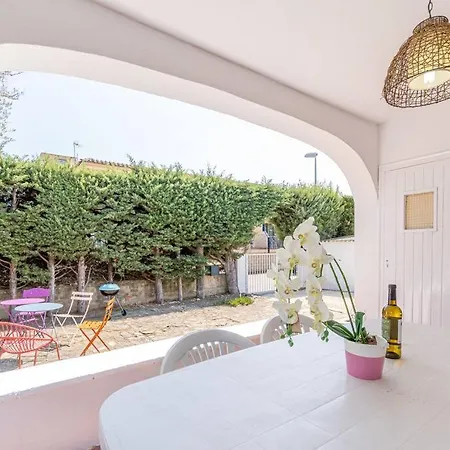 Mb1-house With Big Garden ,swimming-pool, & Barbacue In Rosas